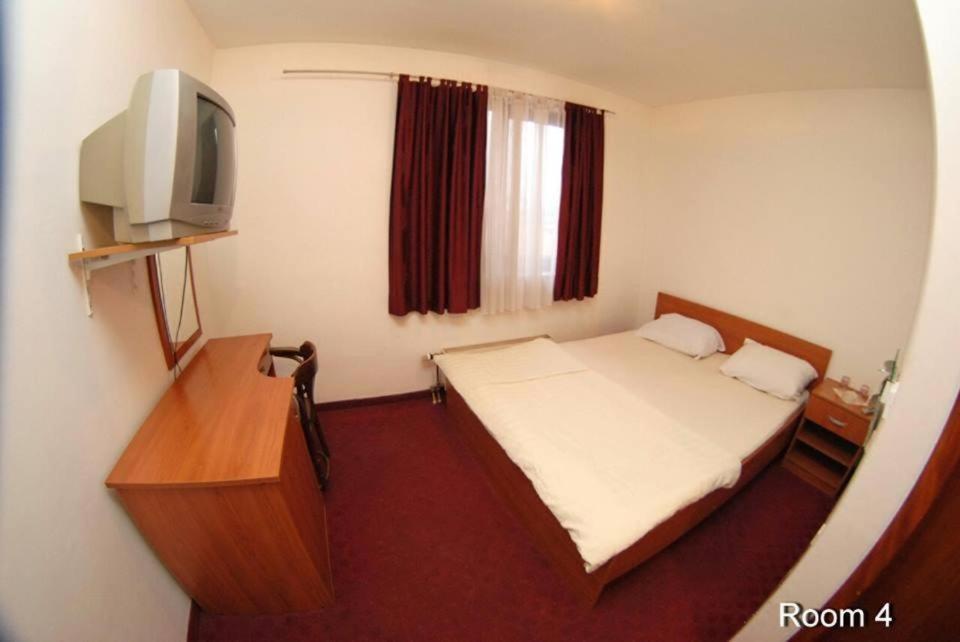 Motel Bella Italia Илиджа Экстерьер фото
