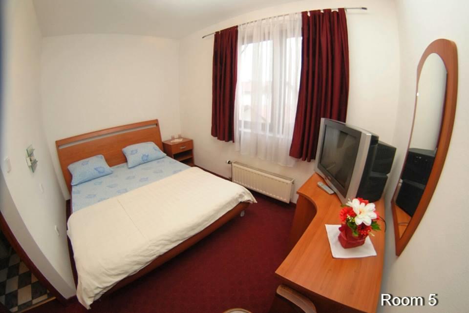 Motel Bella Italia Илиджа Экстерьер фото